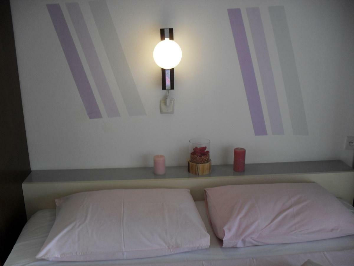 Apartments Desanka ロパール エクステリア 写真